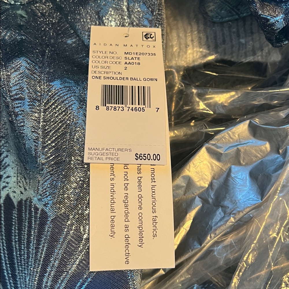 NWT Aidan Mattox One Shoulder Metallic Ball Gown Size 2 - Picture 4 of 8